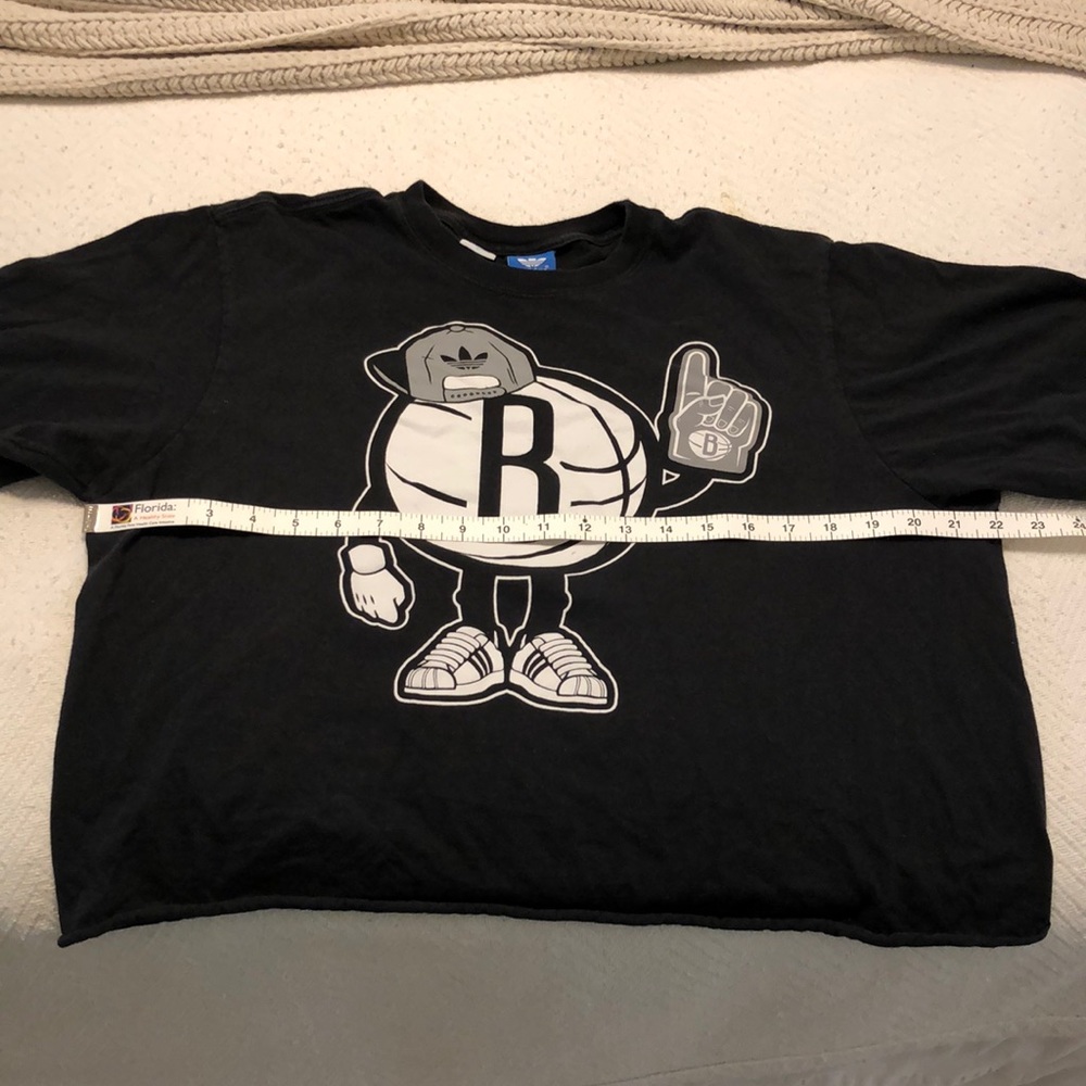 Adidas | croppen Brooklyn nets tee